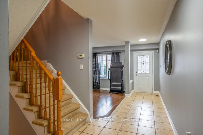 84 Tianalee Cres