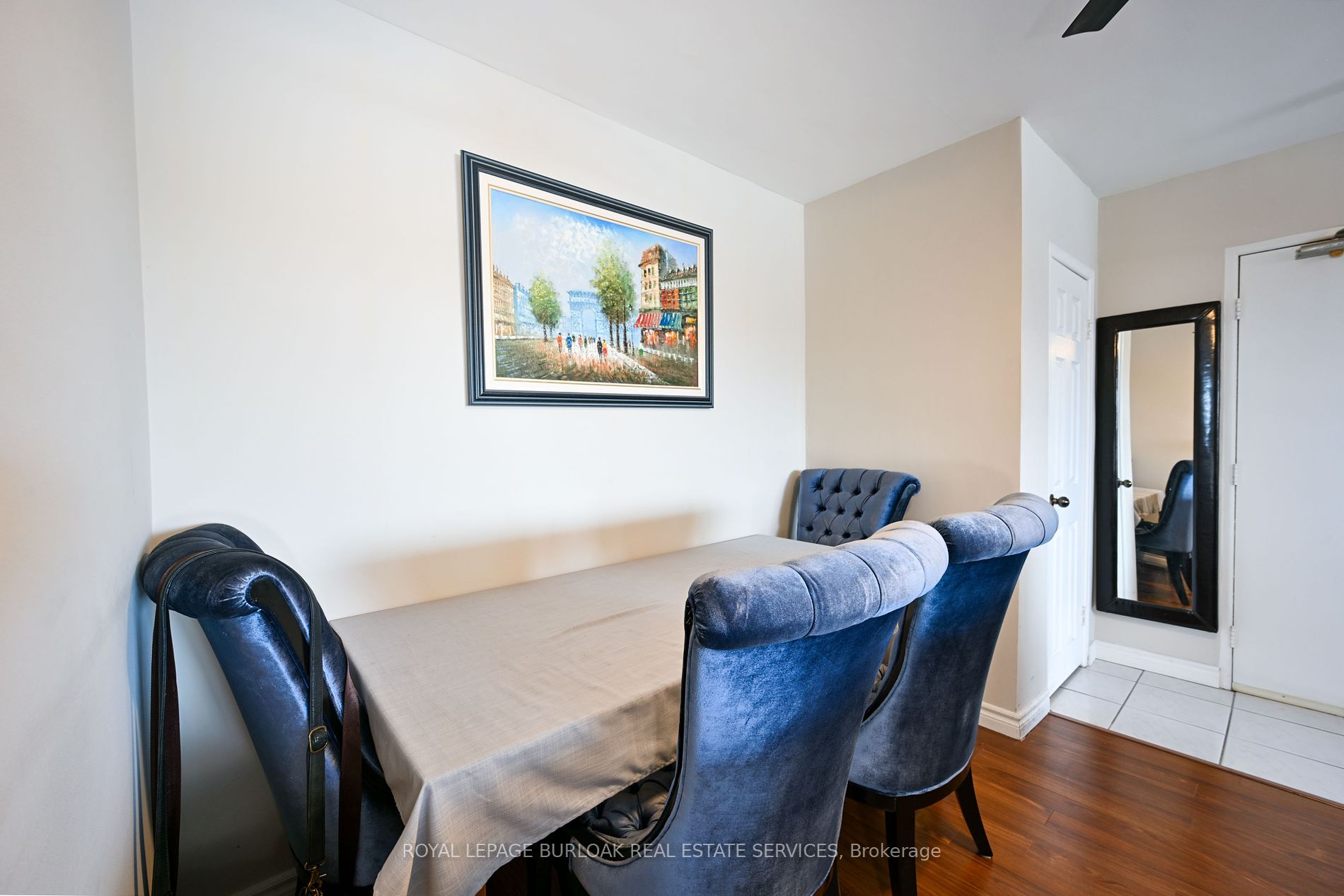 2418 New St, #12