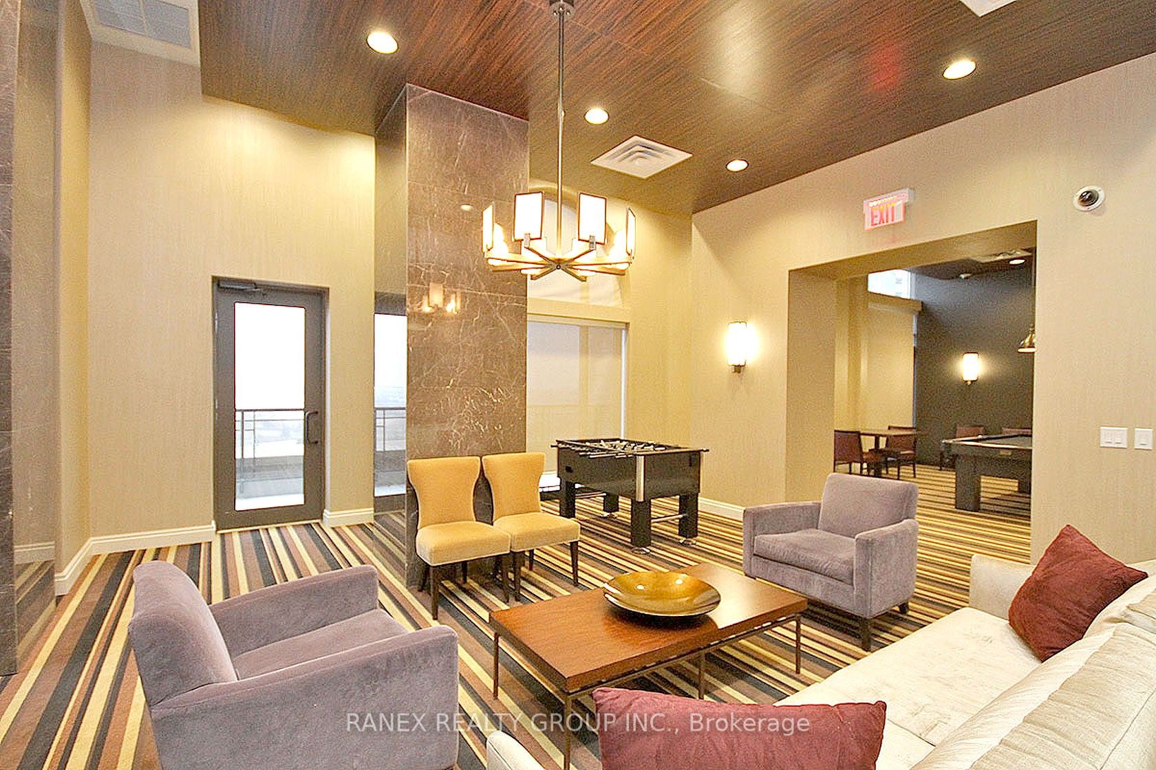 385 Prince Of Wales Drive #317