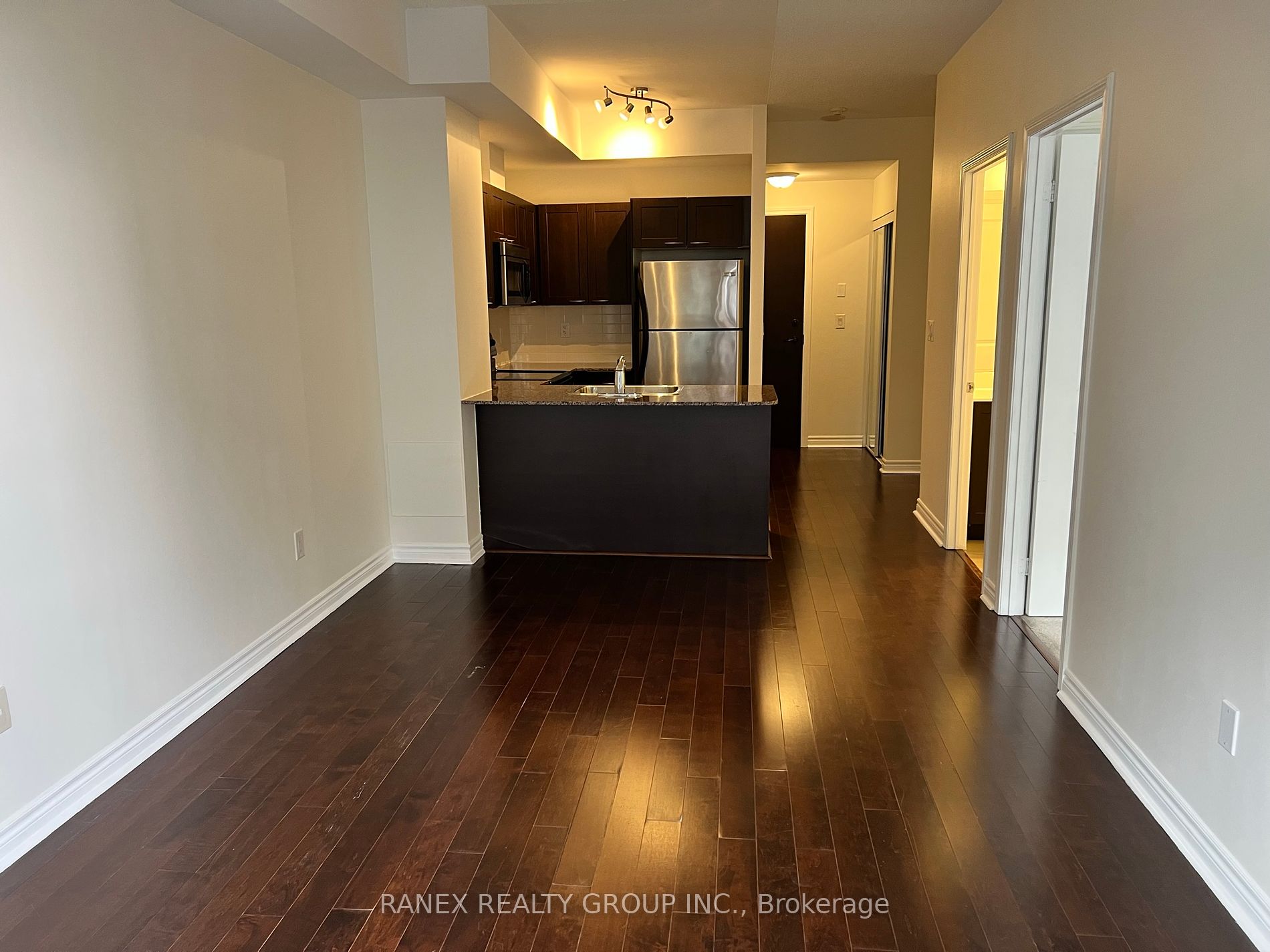 385 Prince Of Wales Drive #317