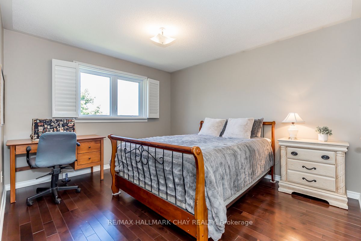46 Foxchase Drive