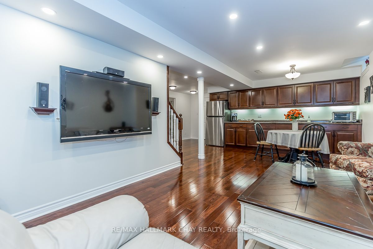 46 Foxchase Drive