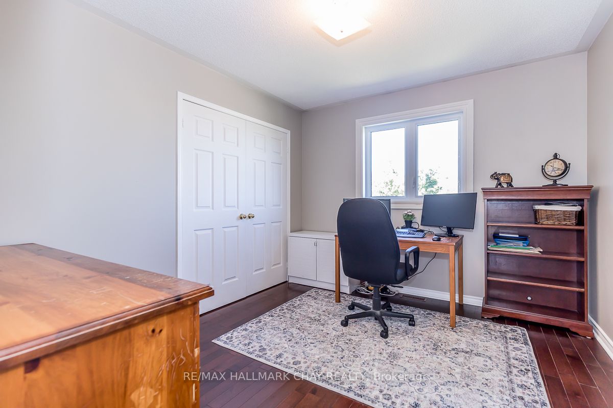 46 Foxchase Drive
