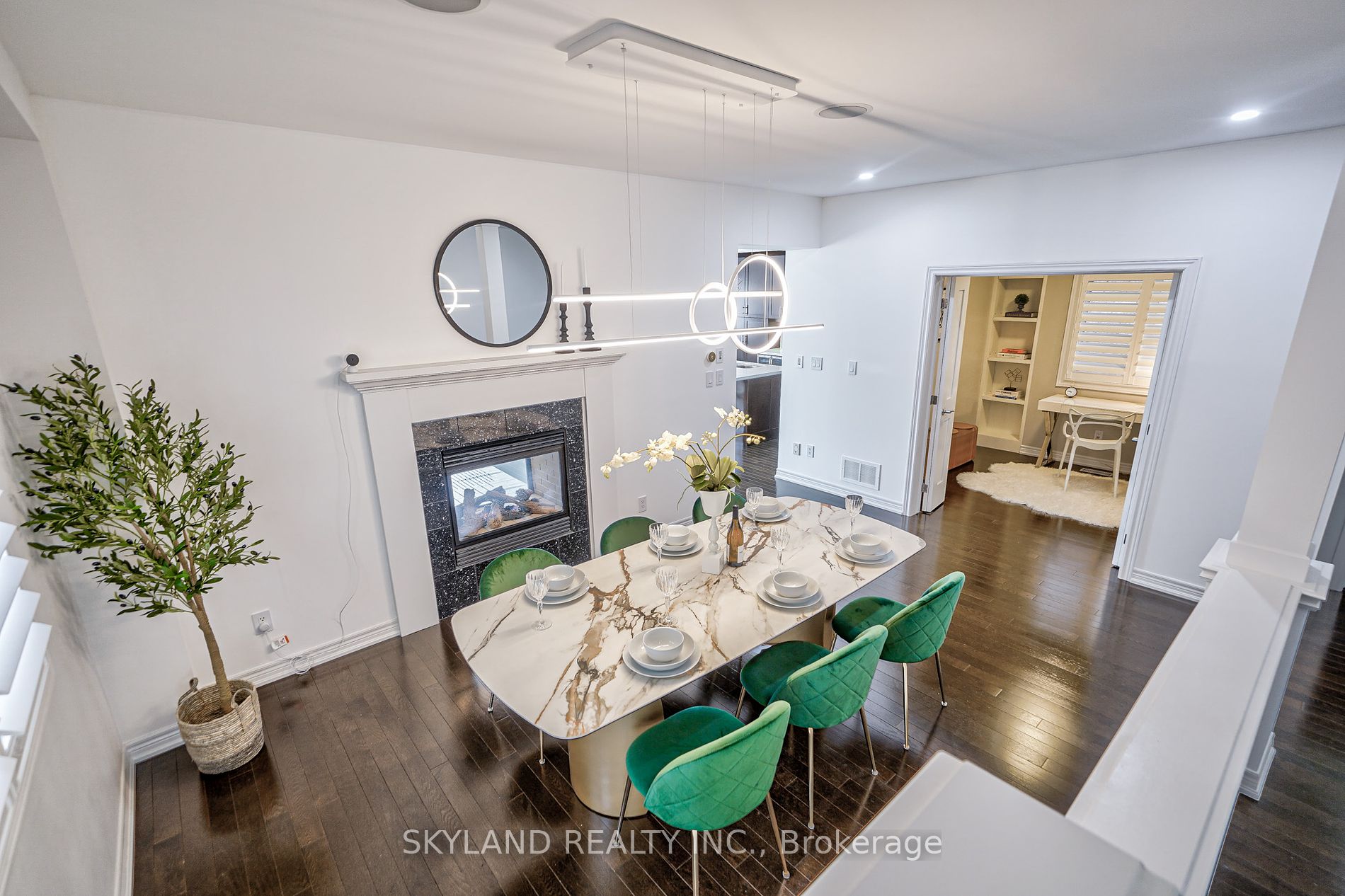 2400 Colonel William Parkway