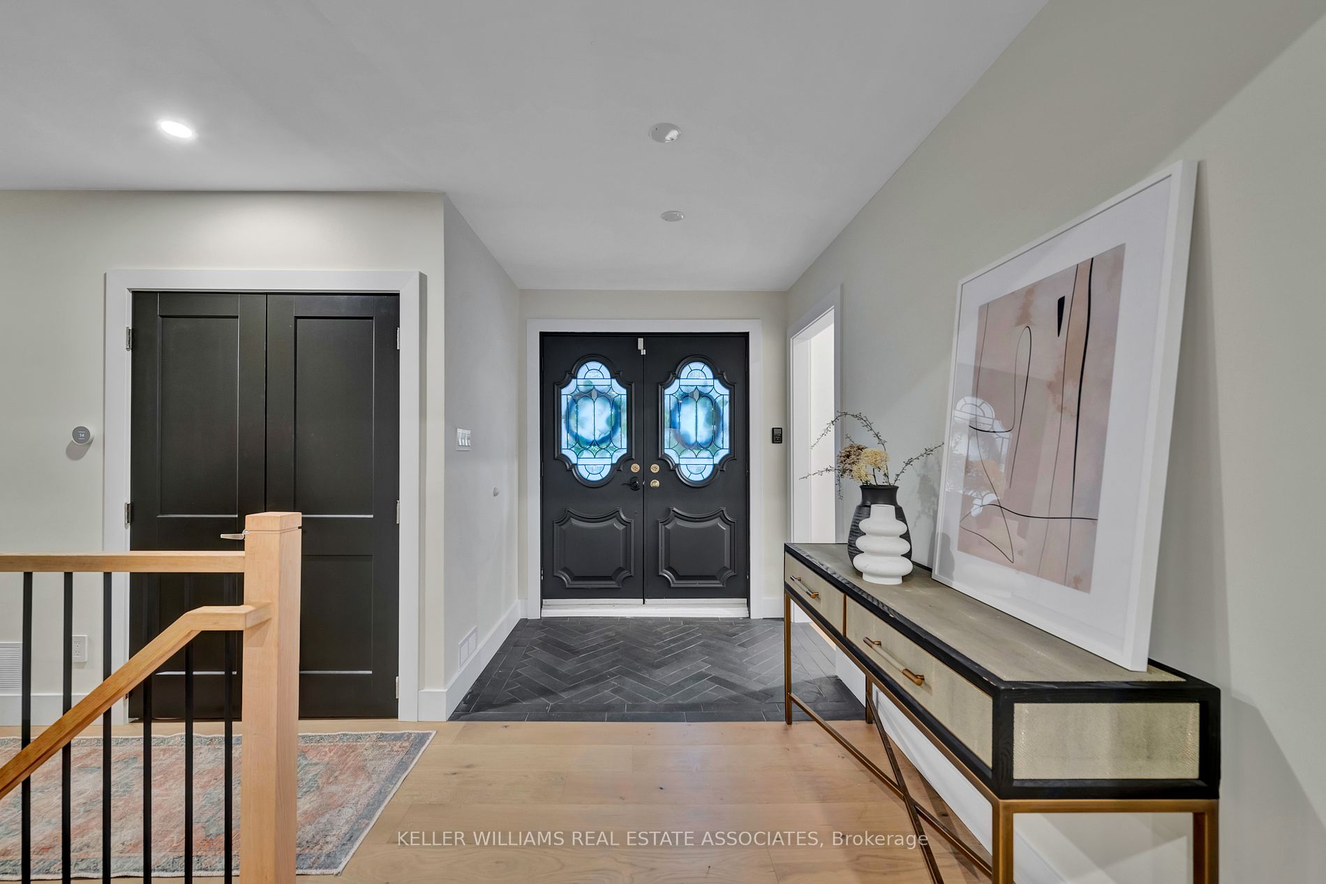 551 Cochise Crescent