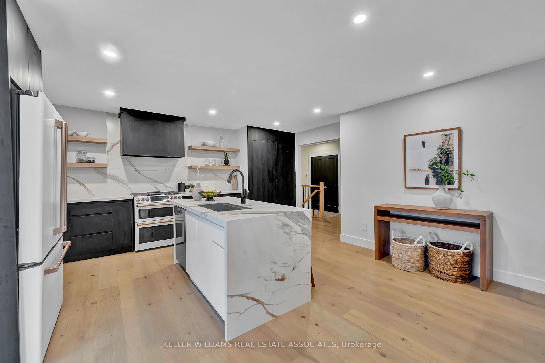 551 Cochise Crescent