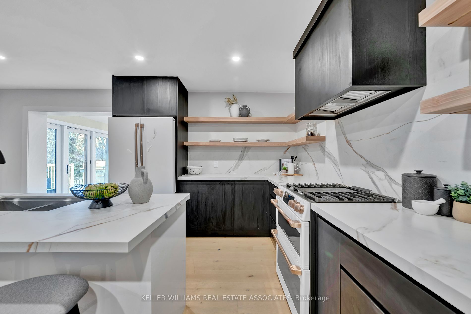 551 Cochise Crescent