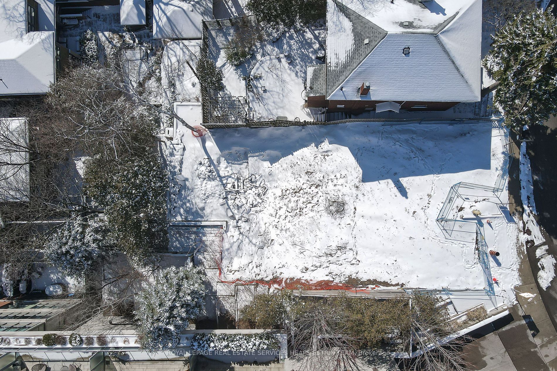 379 Ellis Park Rd