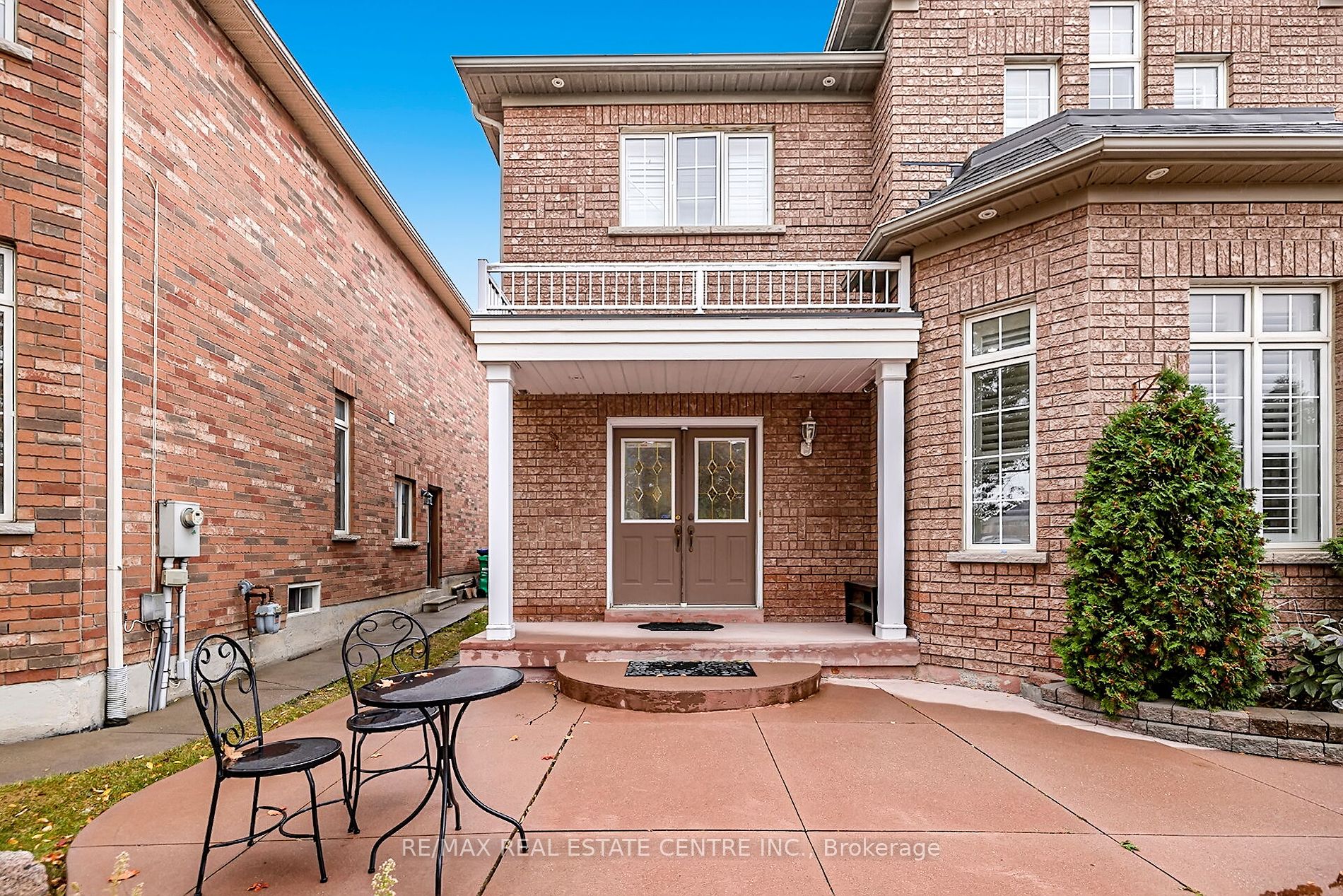 12 Maisonneuve Blvd