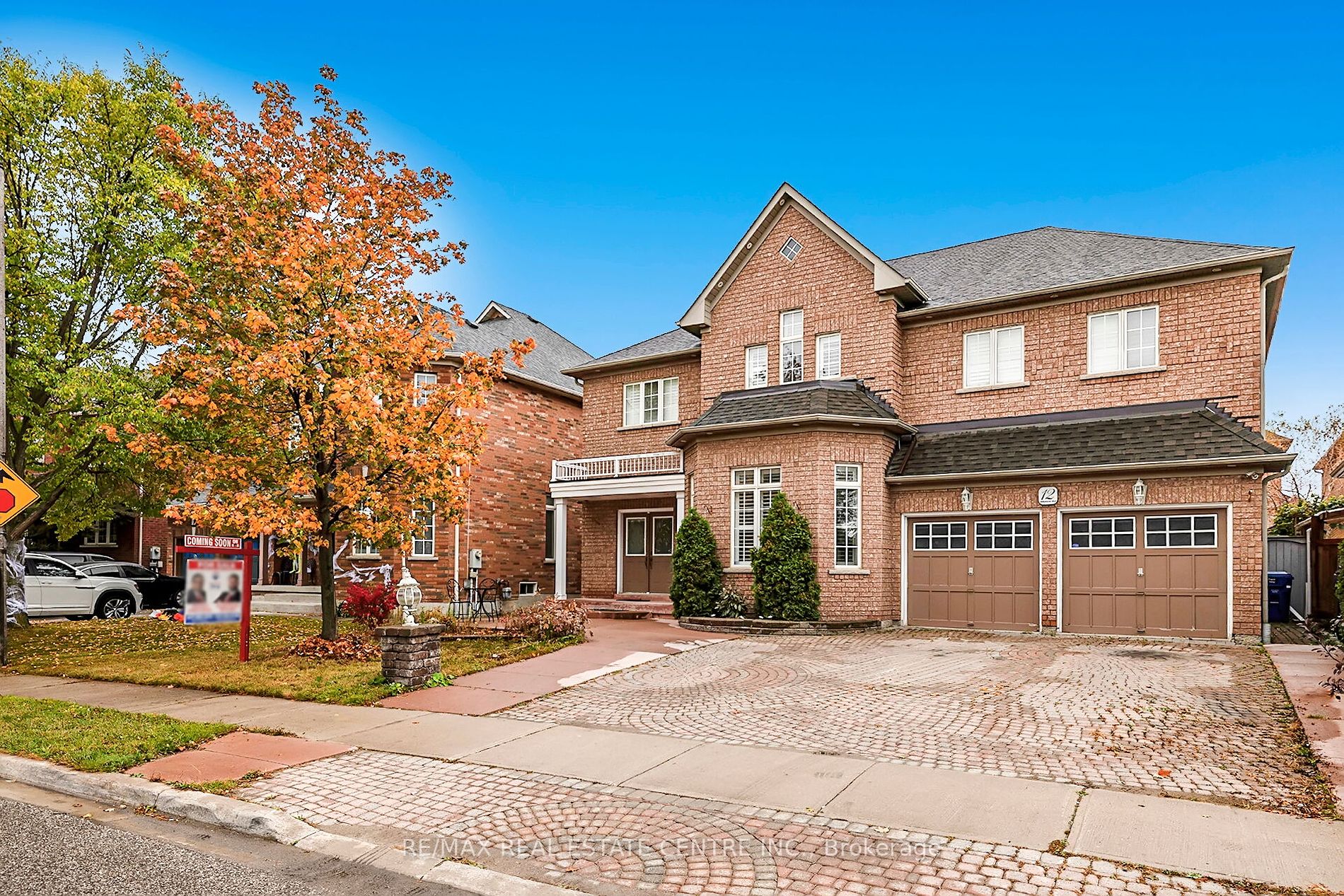 12 Maisonneuve Blvd