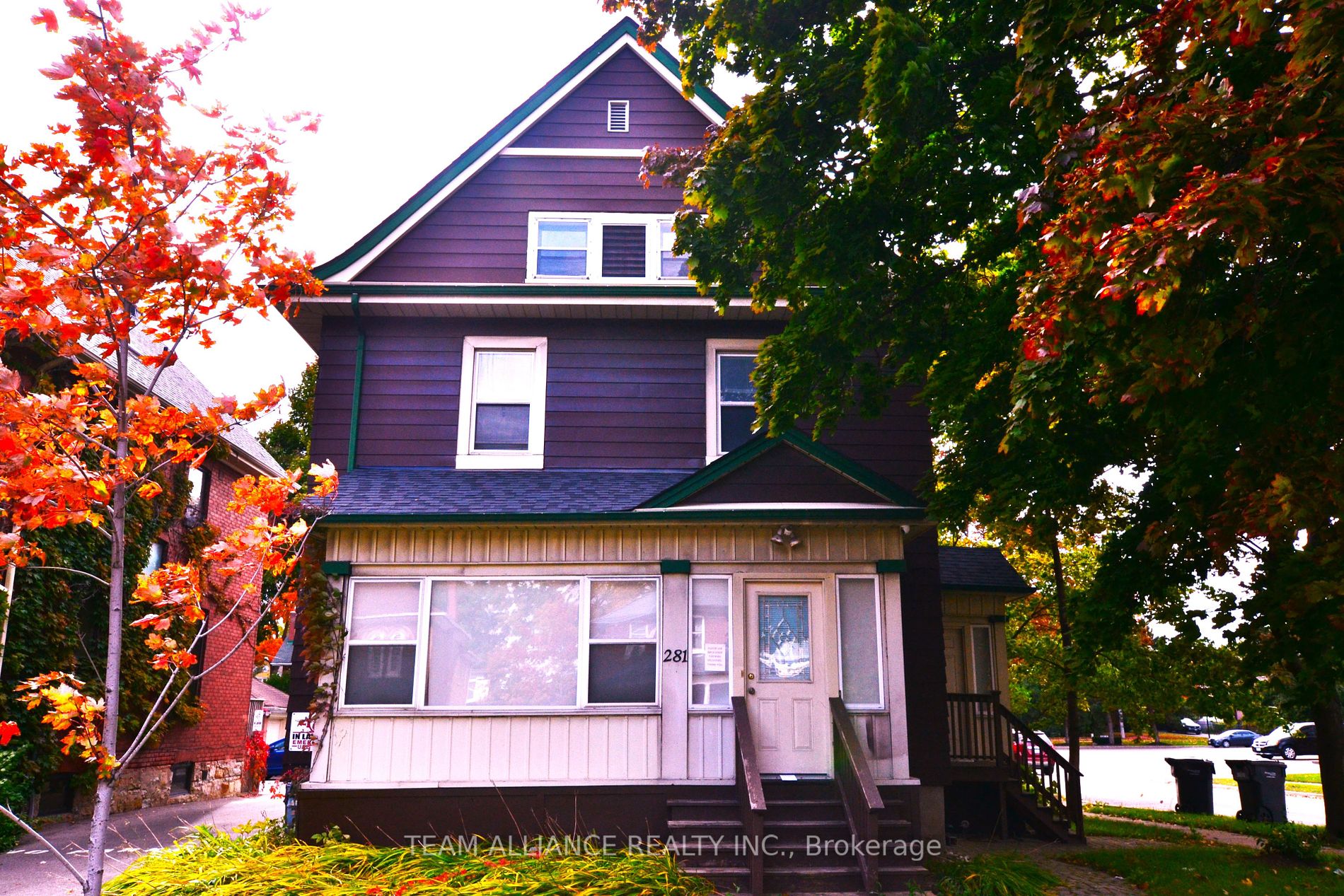 281 Main St N