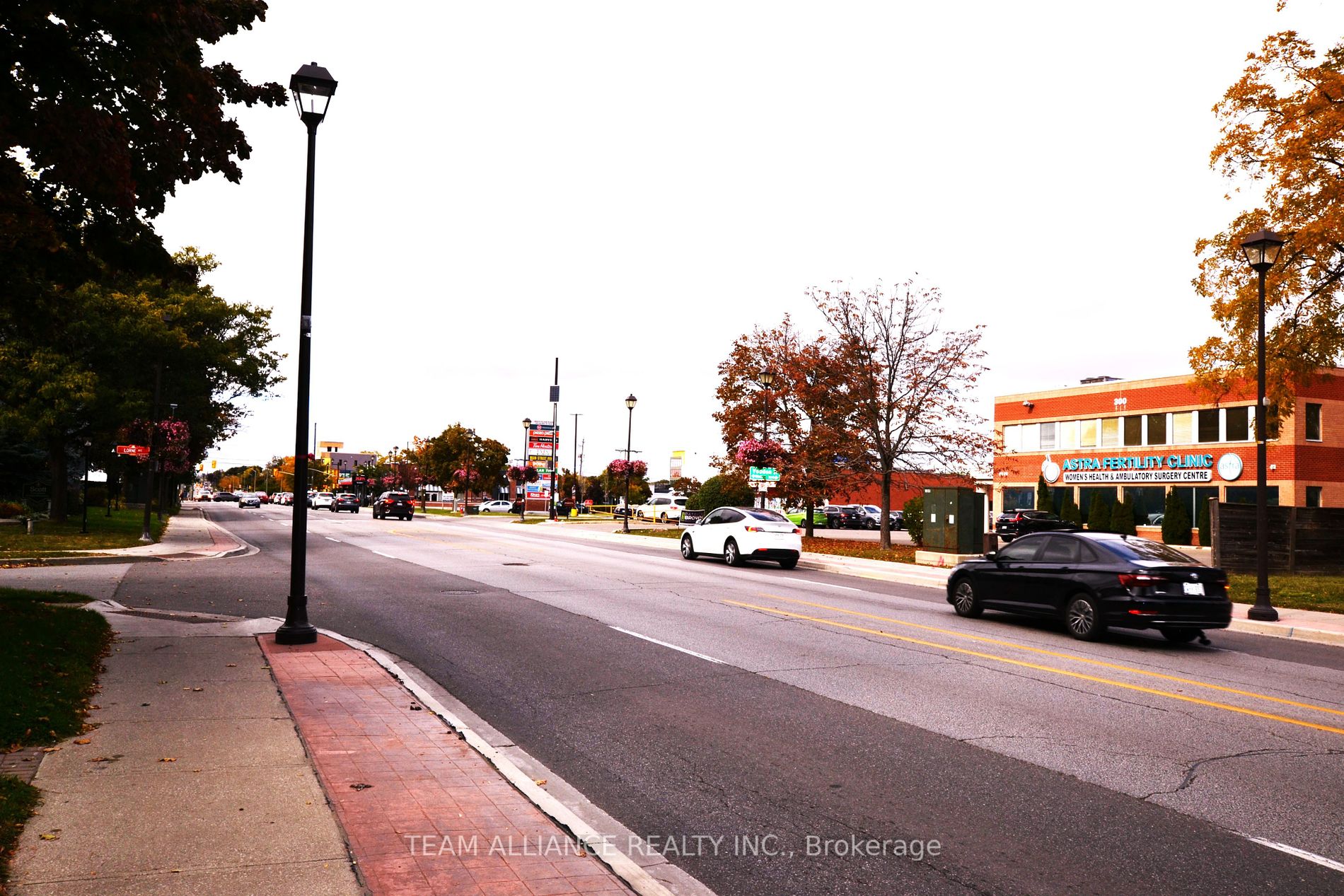 281 Main St N