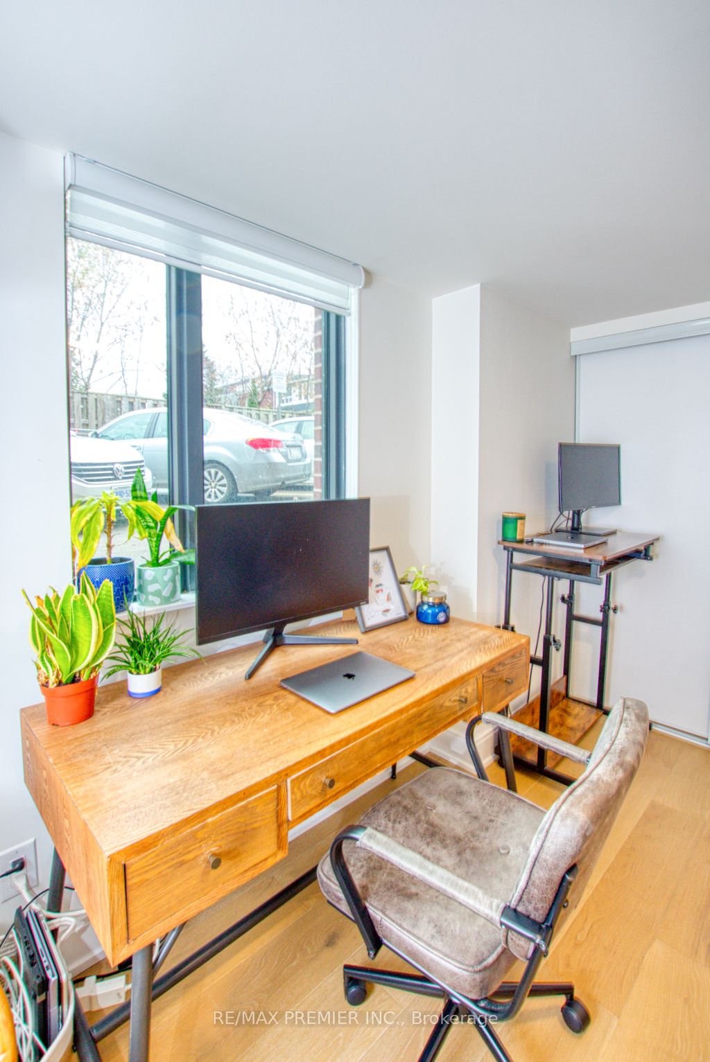 430 Roncesvalles Avenue, #105
