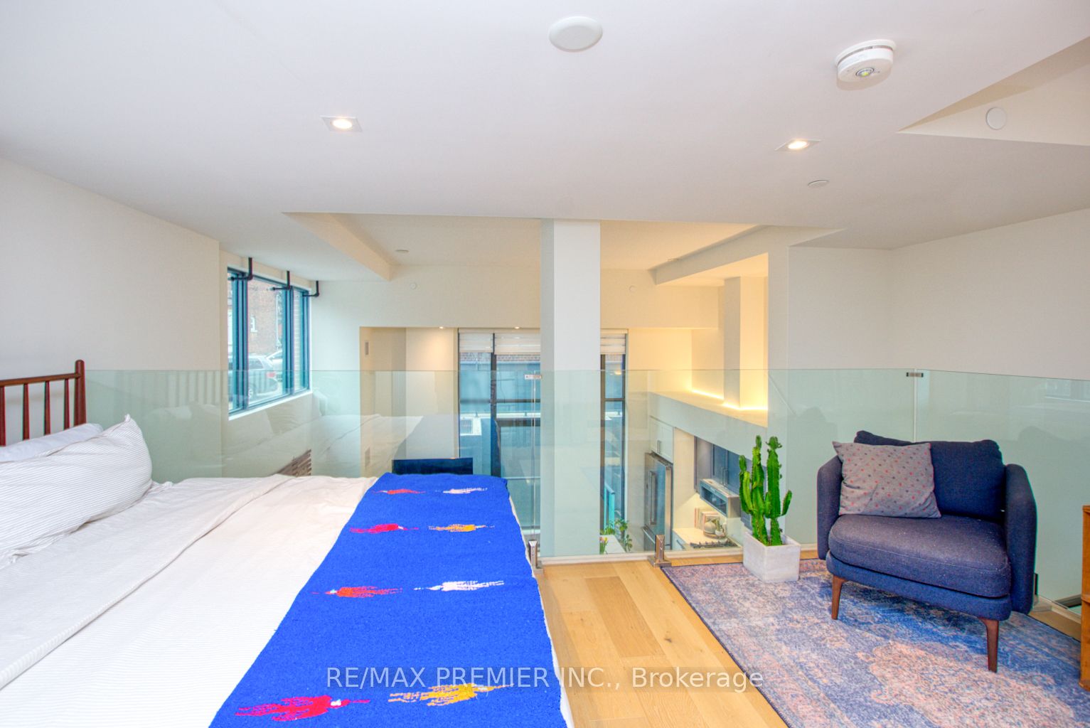 430 Roncesvalles Avenue, #105