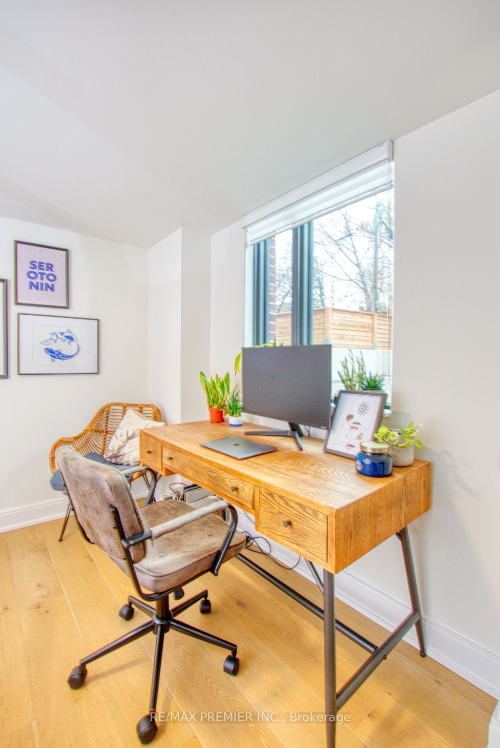 430 Roncesvalles Avenue, #105