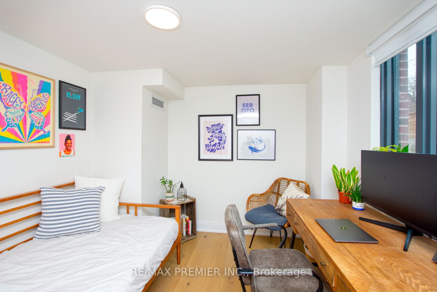 430 Roncesvalles Avenue, #105