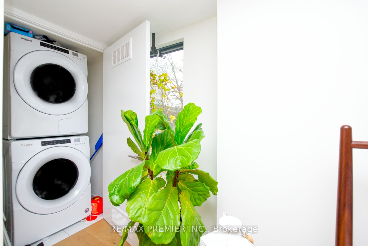 430 Roncesvalles Avenue, #105