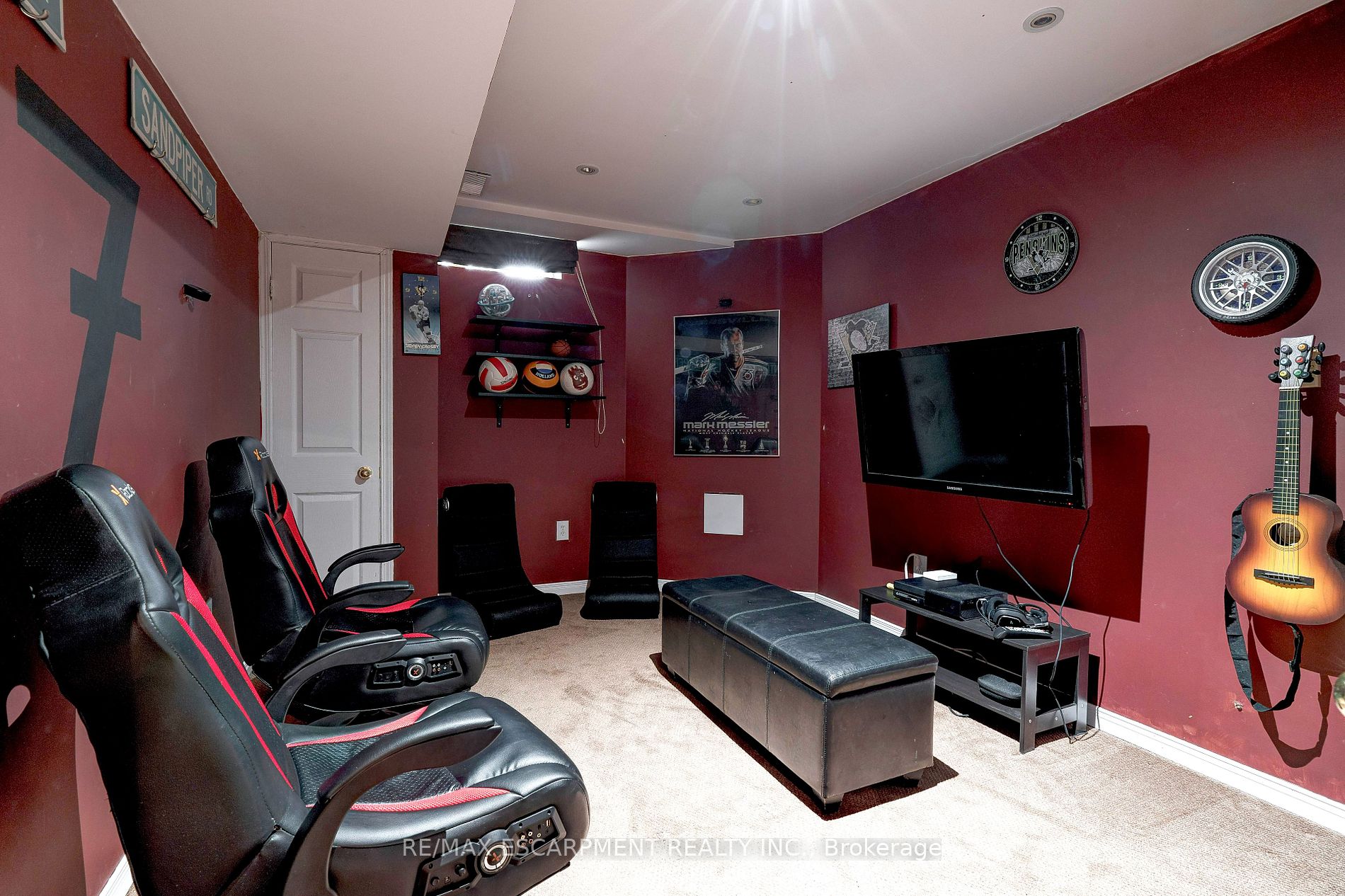 2137 Frontier Drive