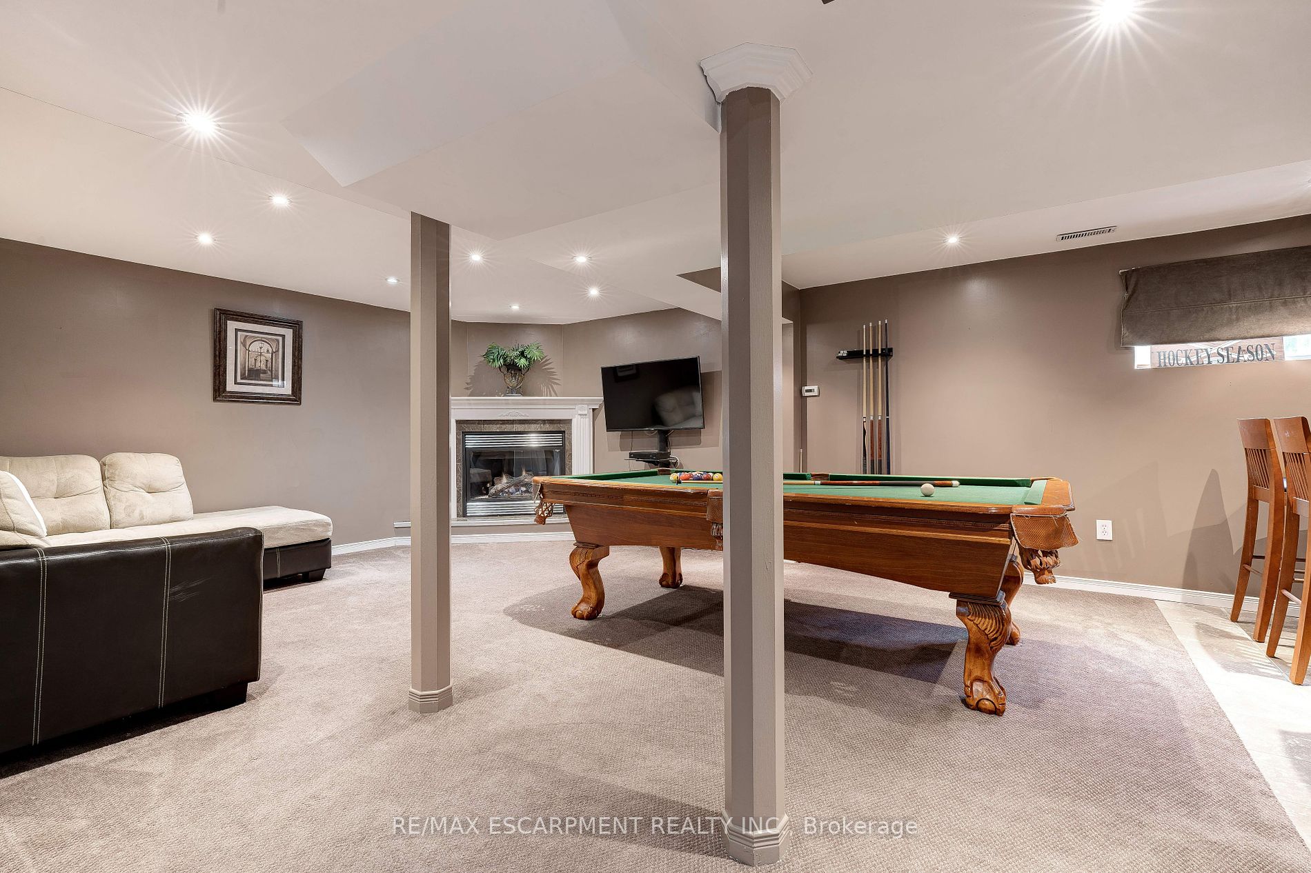 2137 Frontier Drive