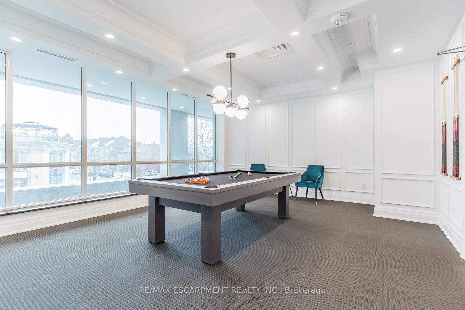 2060 Lakeshore Road, #711