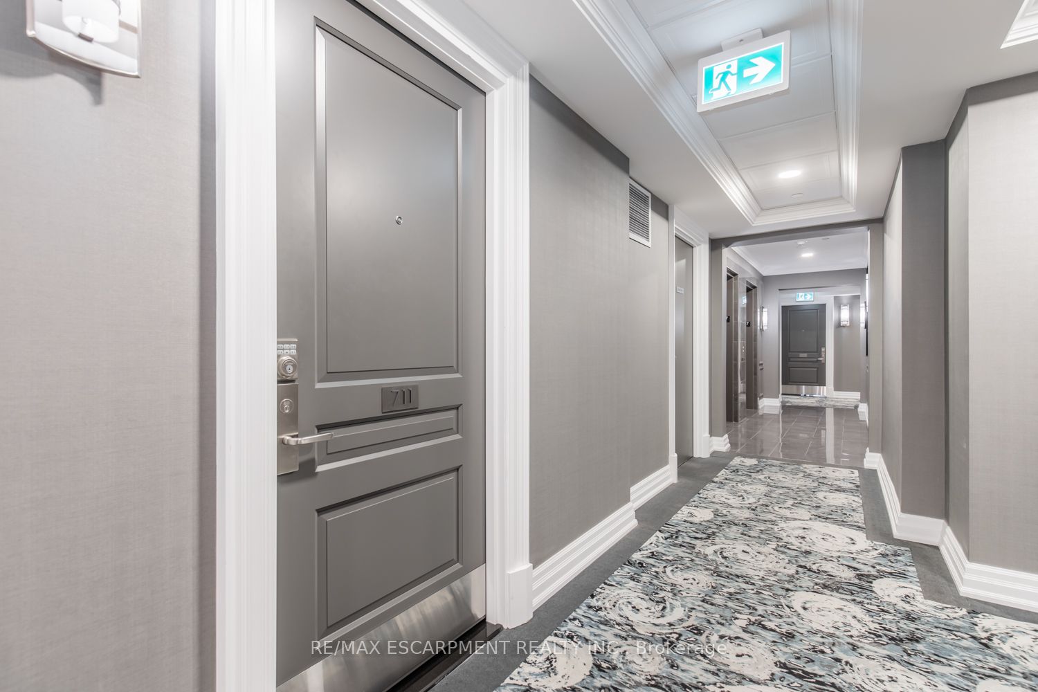 2060 Lakeshore Road, #711