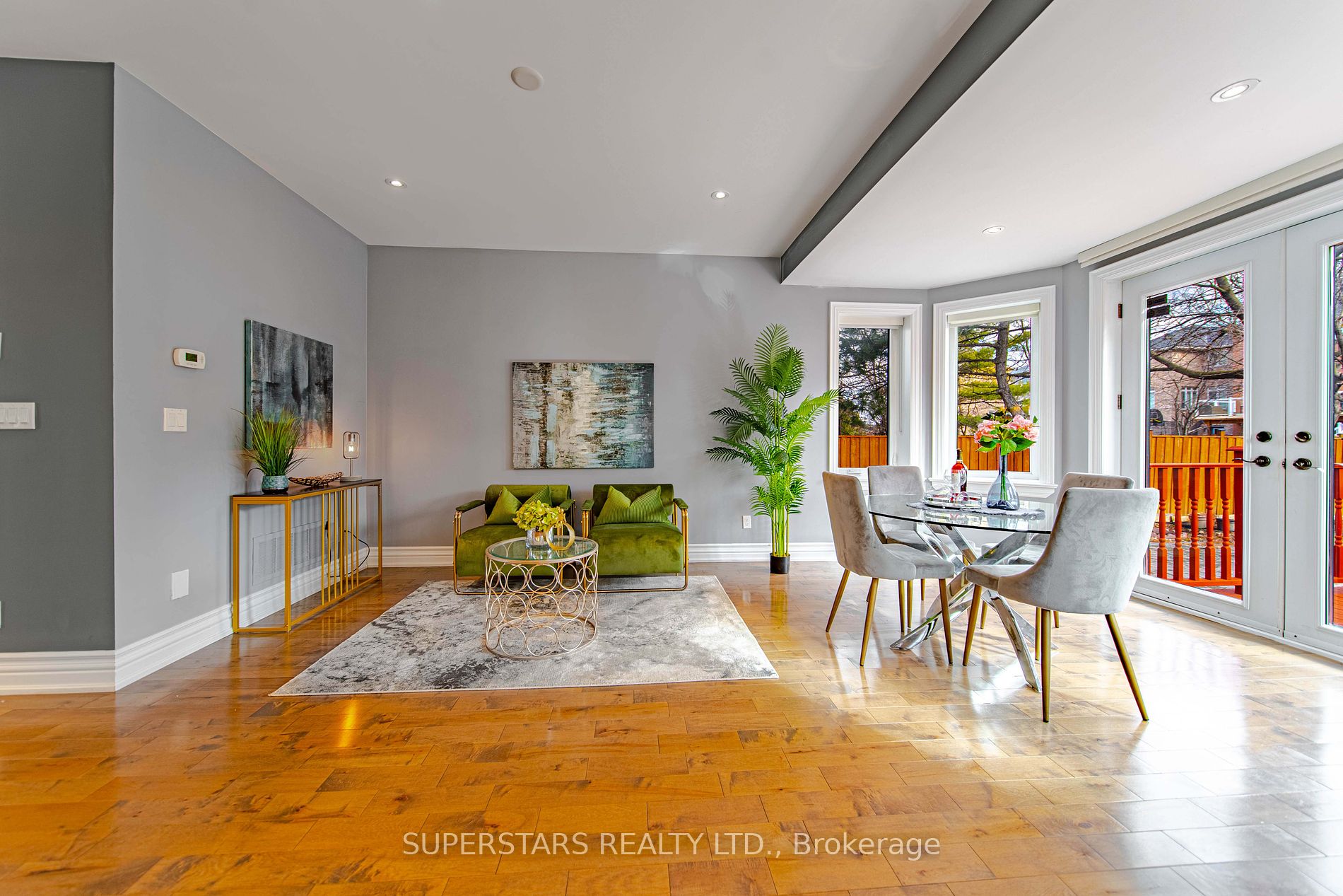 3043 Weston Road
