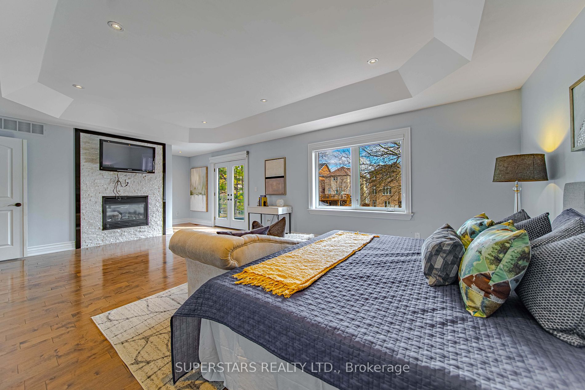 3043 Weston Road