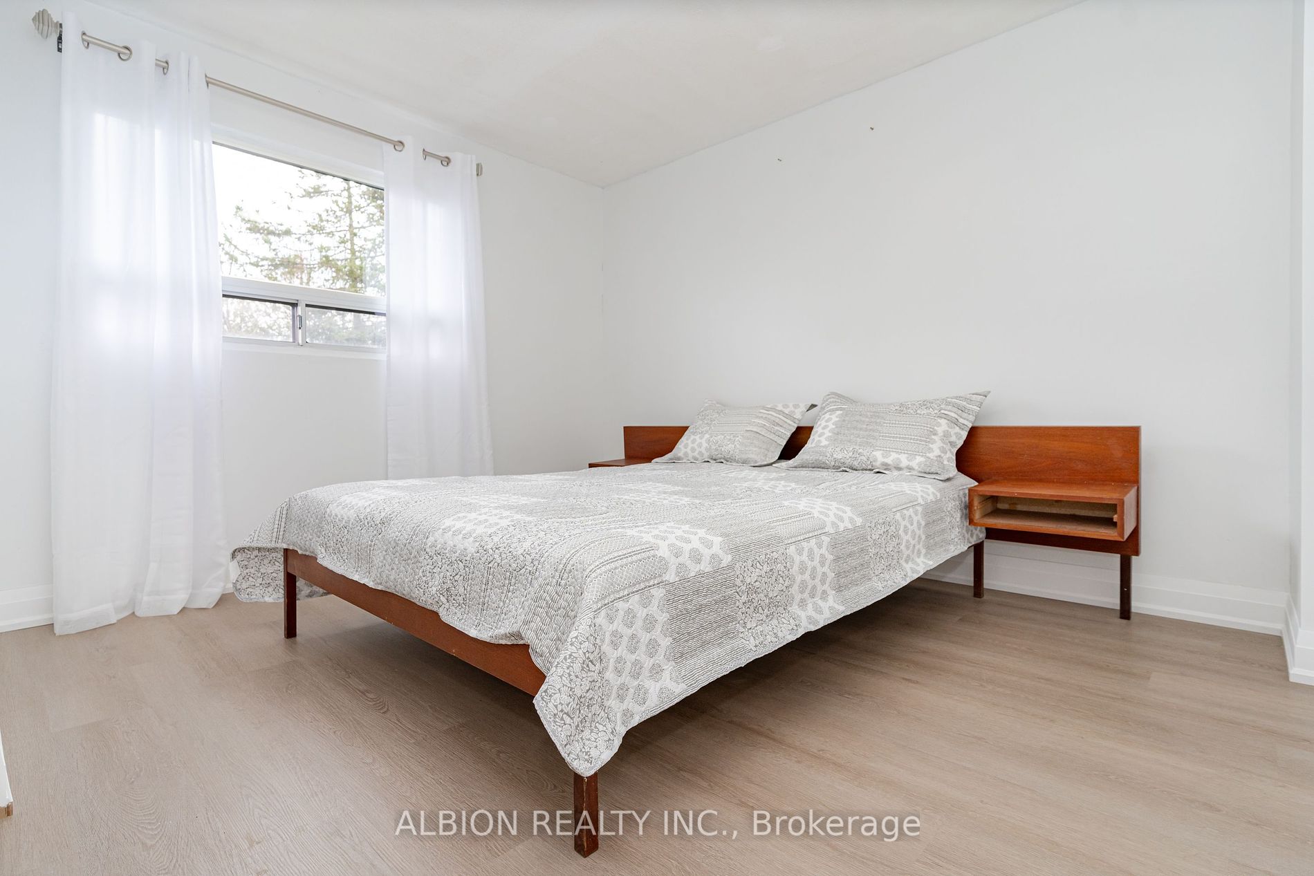 56 Downey Dr
