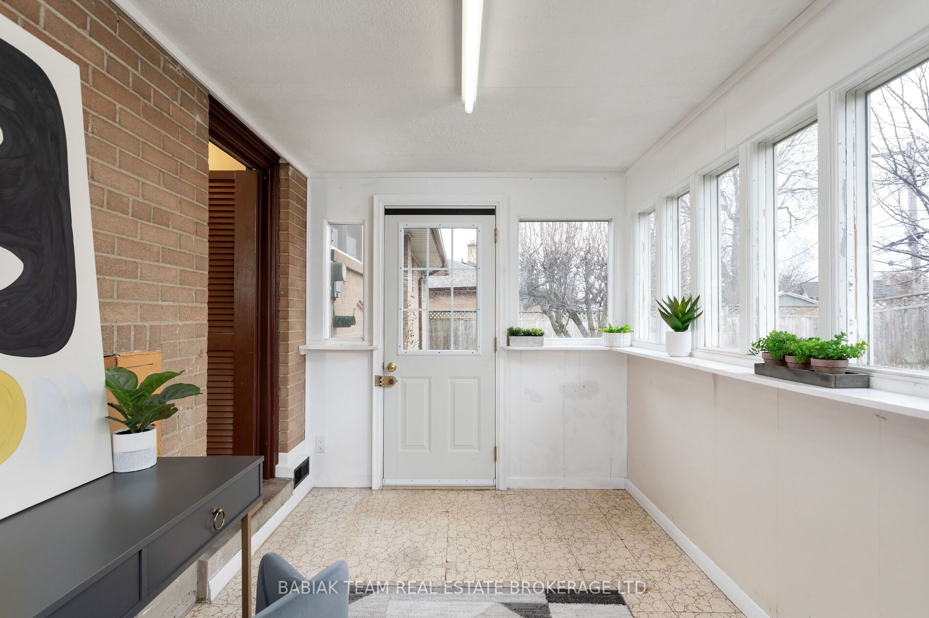 9 Camperdown Avenue