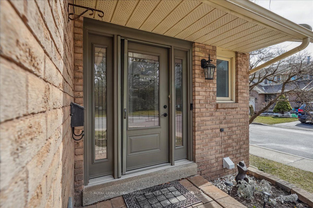 2470 Headon Forest Dr, #15