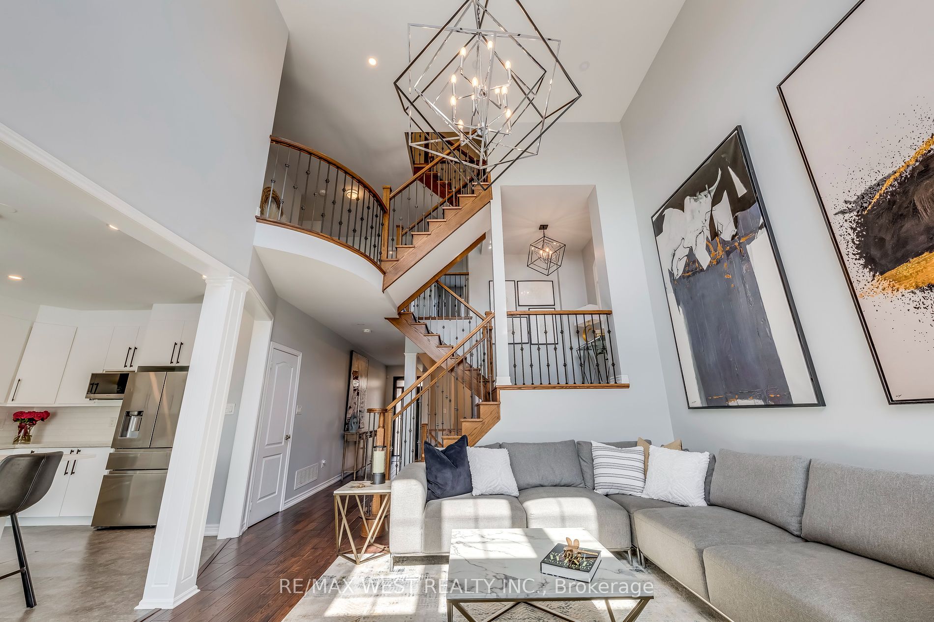 606 Nairn Circle