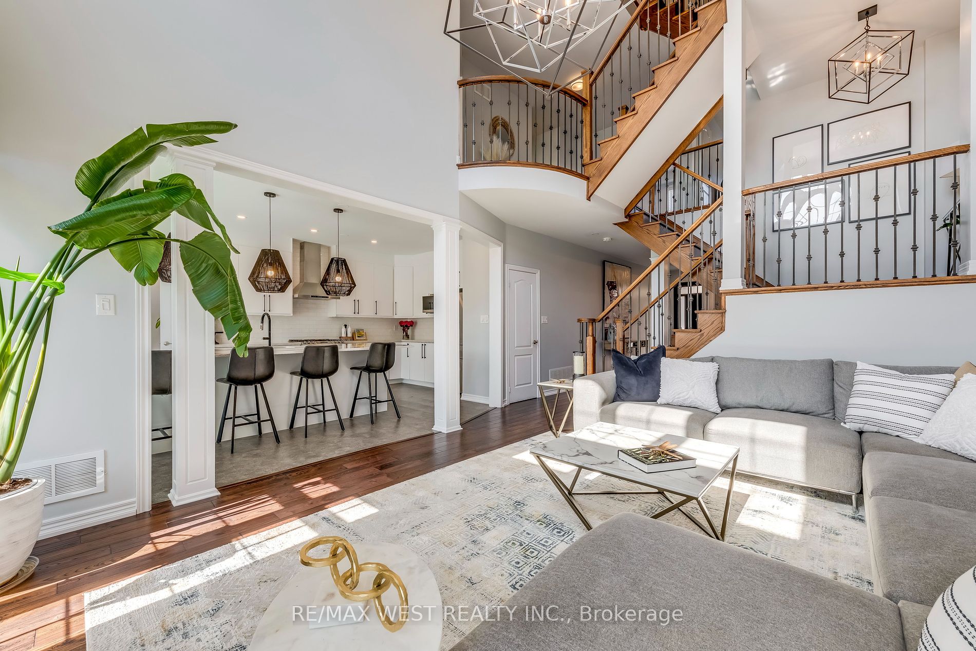 606 Nairn Circle