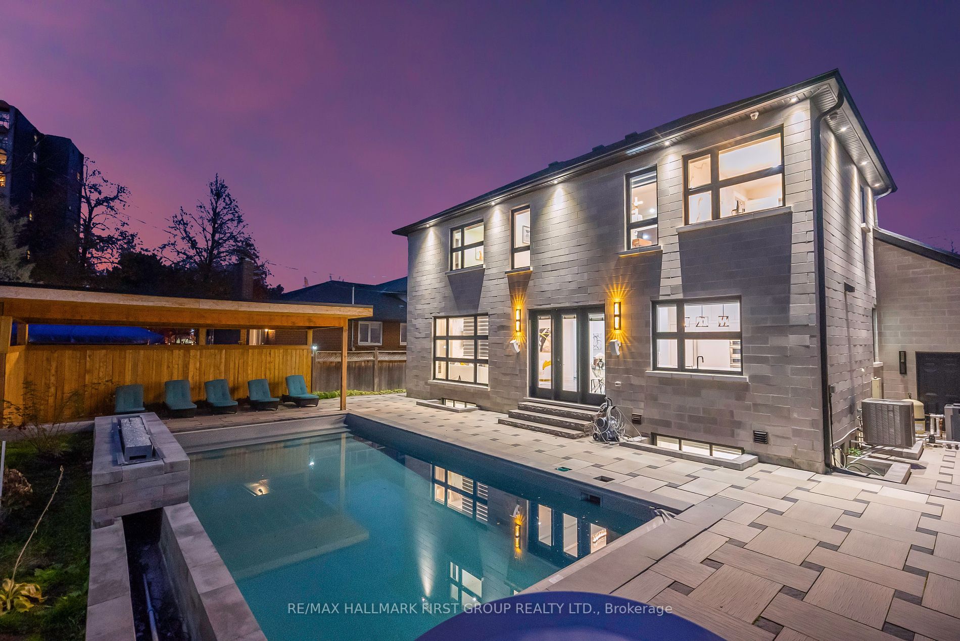 246 Edenbridge Dr