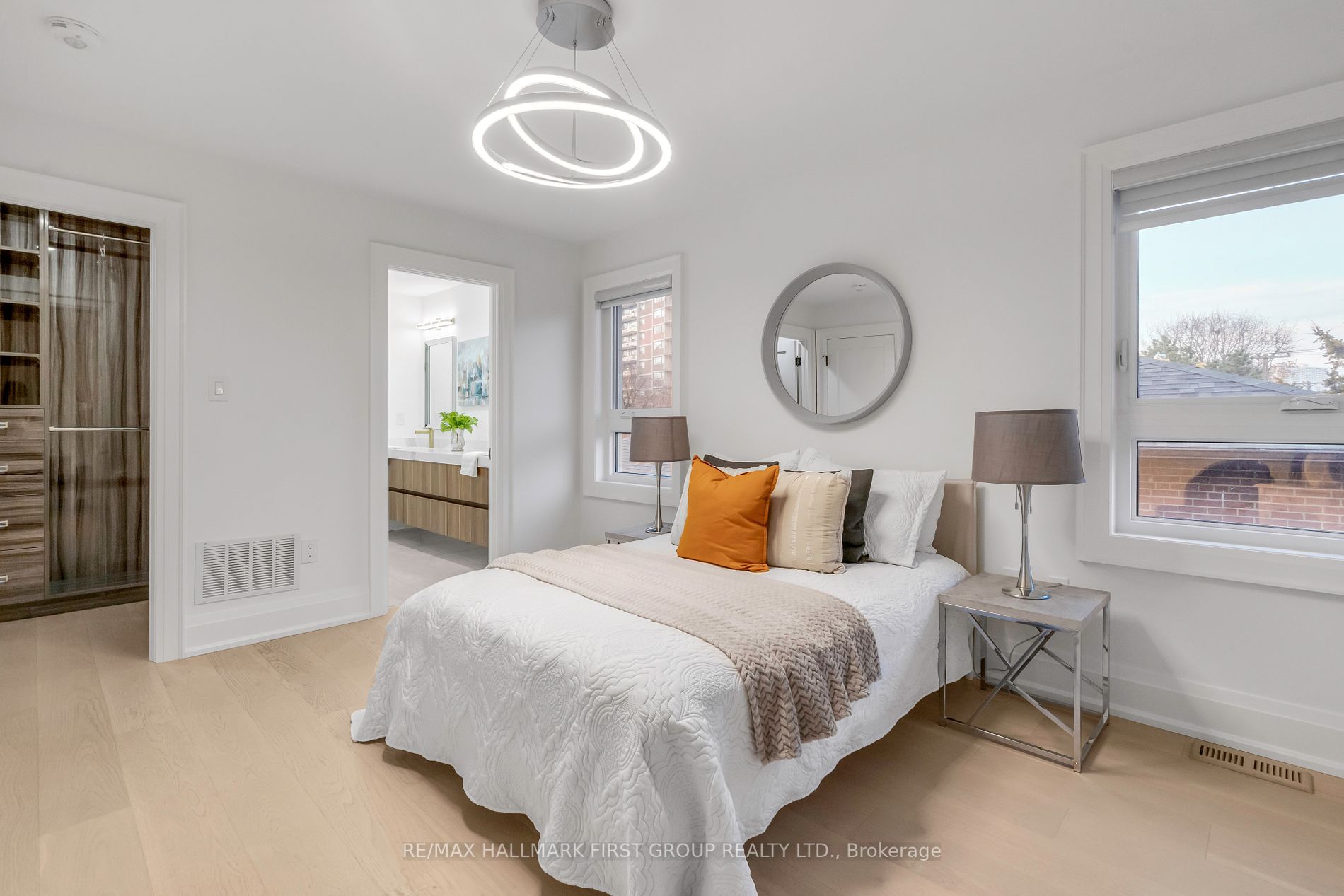 246 Edenbridge Dr