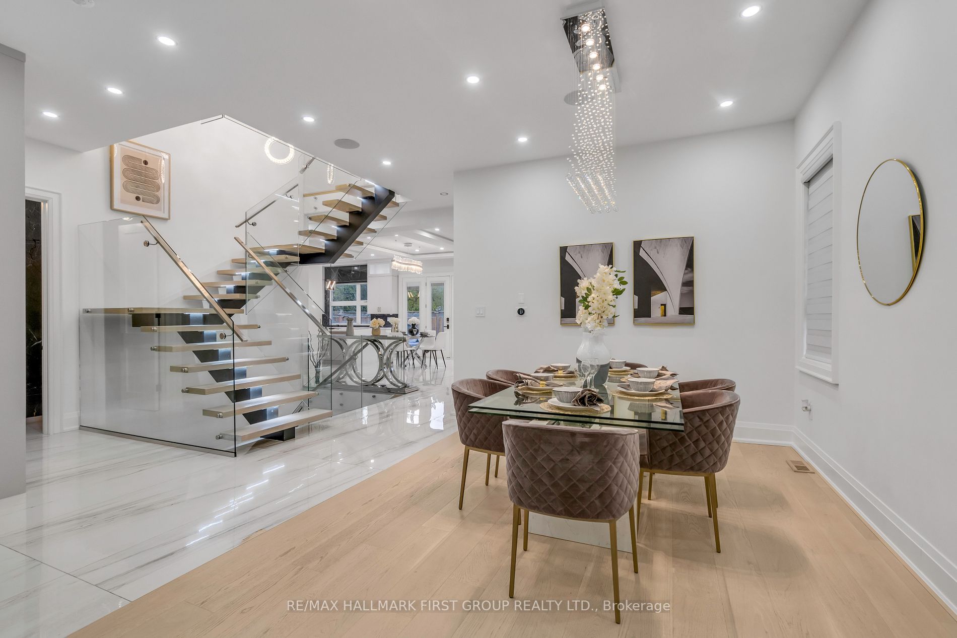 246 Edenbridge Dr
