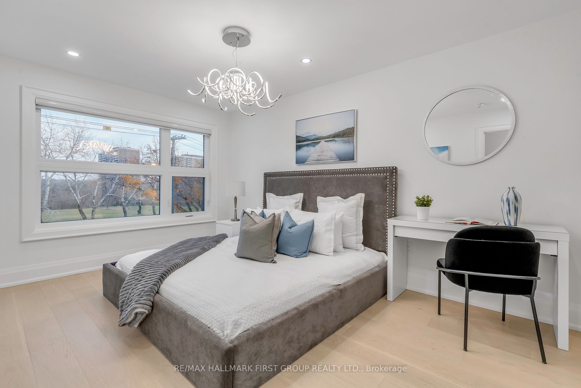 246 Edenbridge Dr