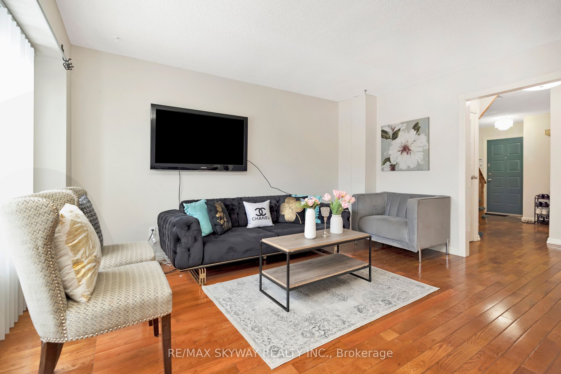 60 Martindale Crescent