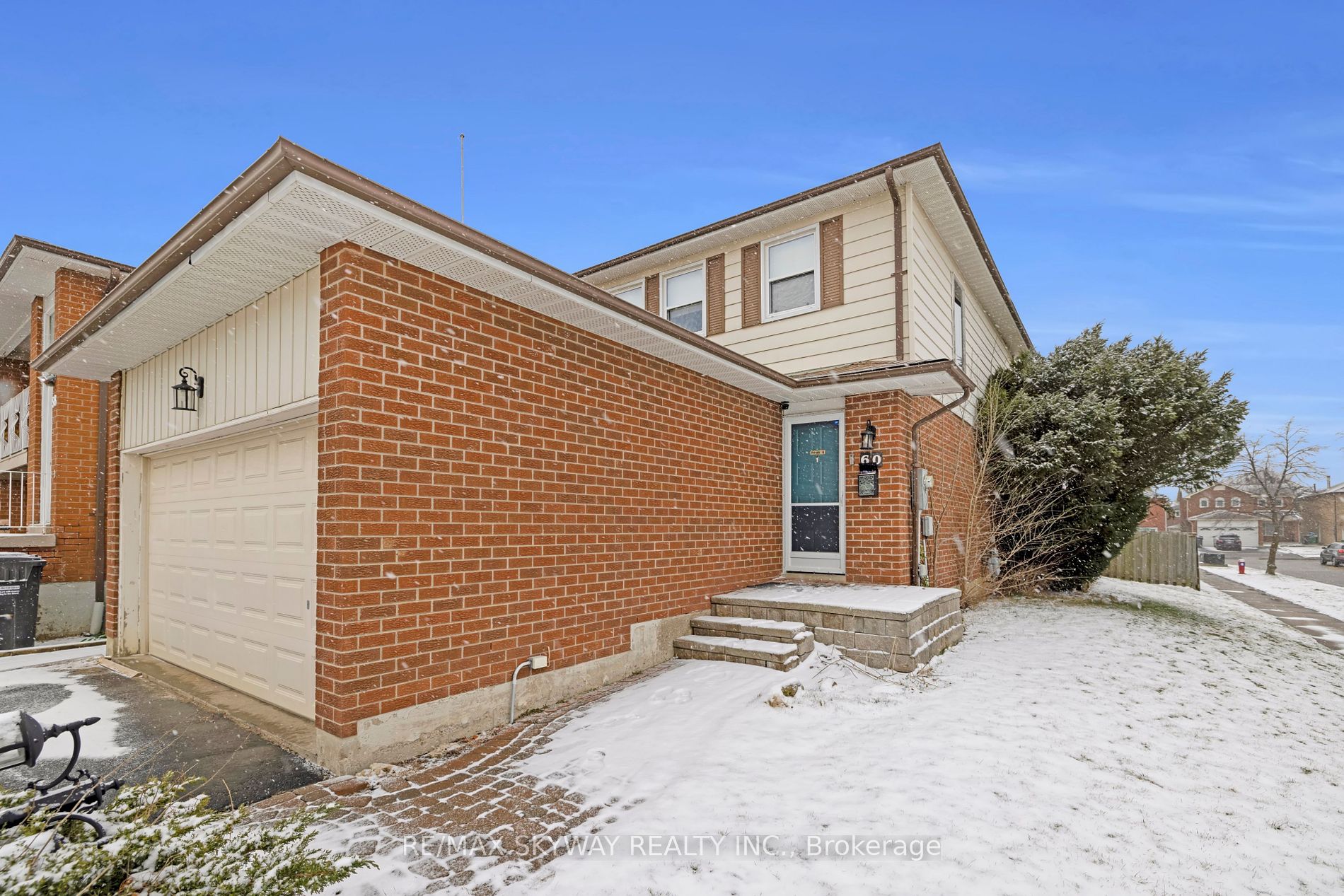60 Martindale Crescent