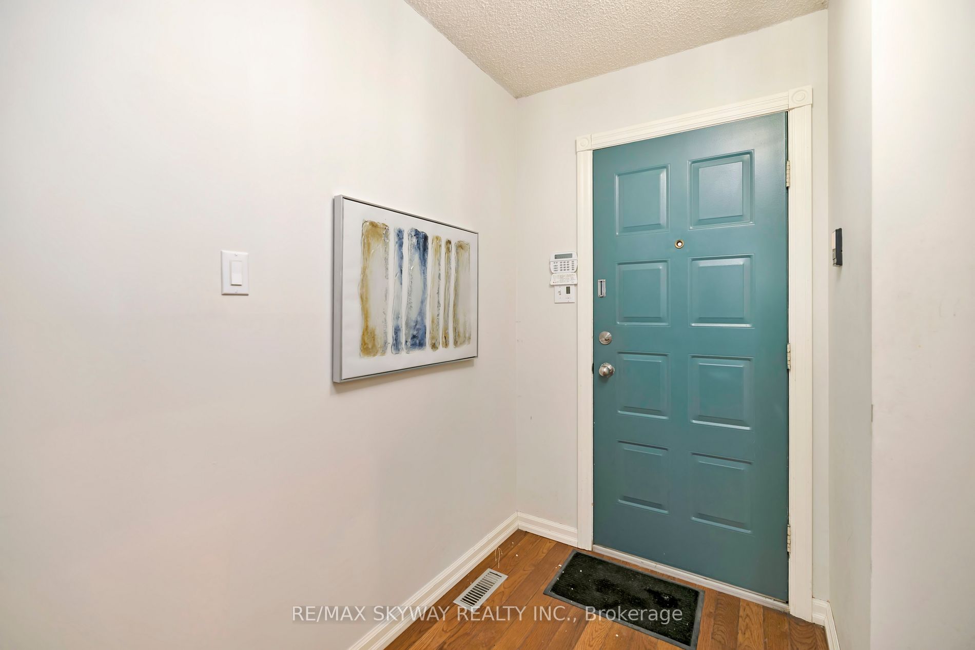 60 Martindale Crescent