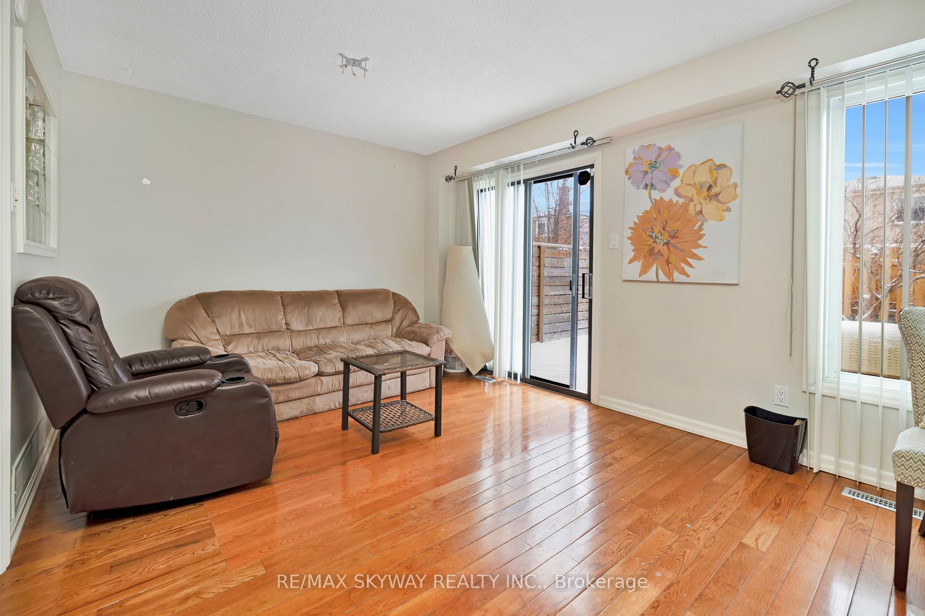 60 Martindale Crescent