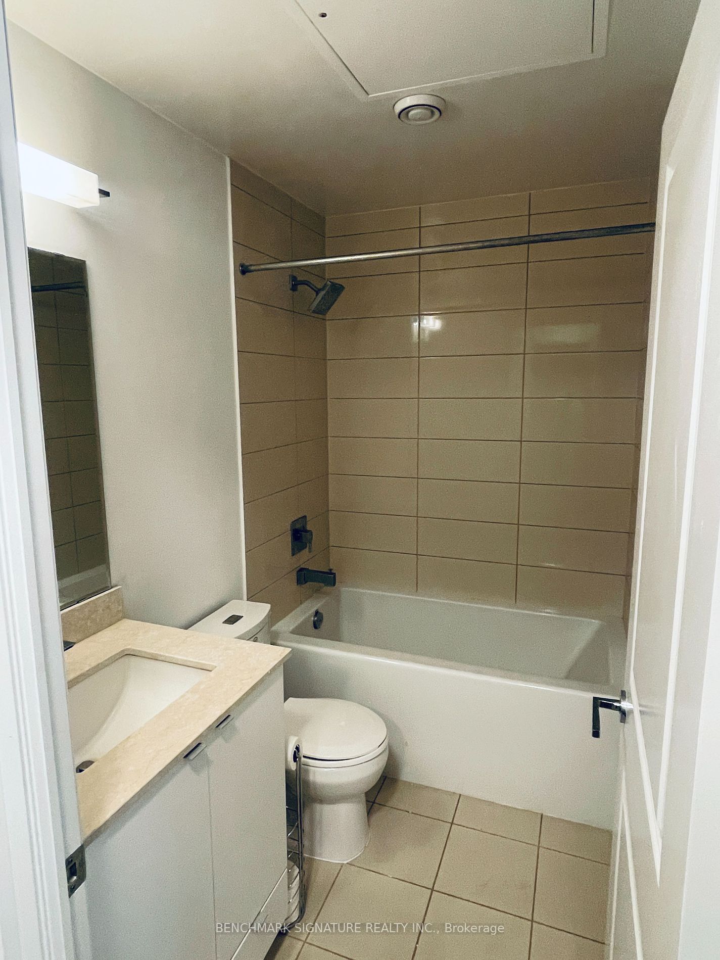60 Annie Craig Drive, #B609