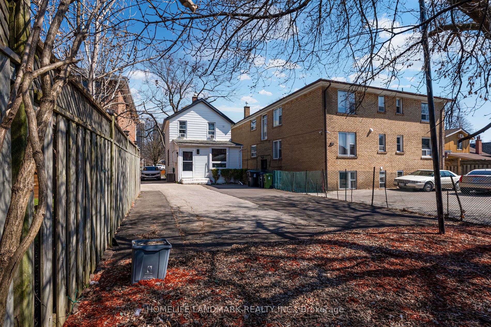 76 Burlington St