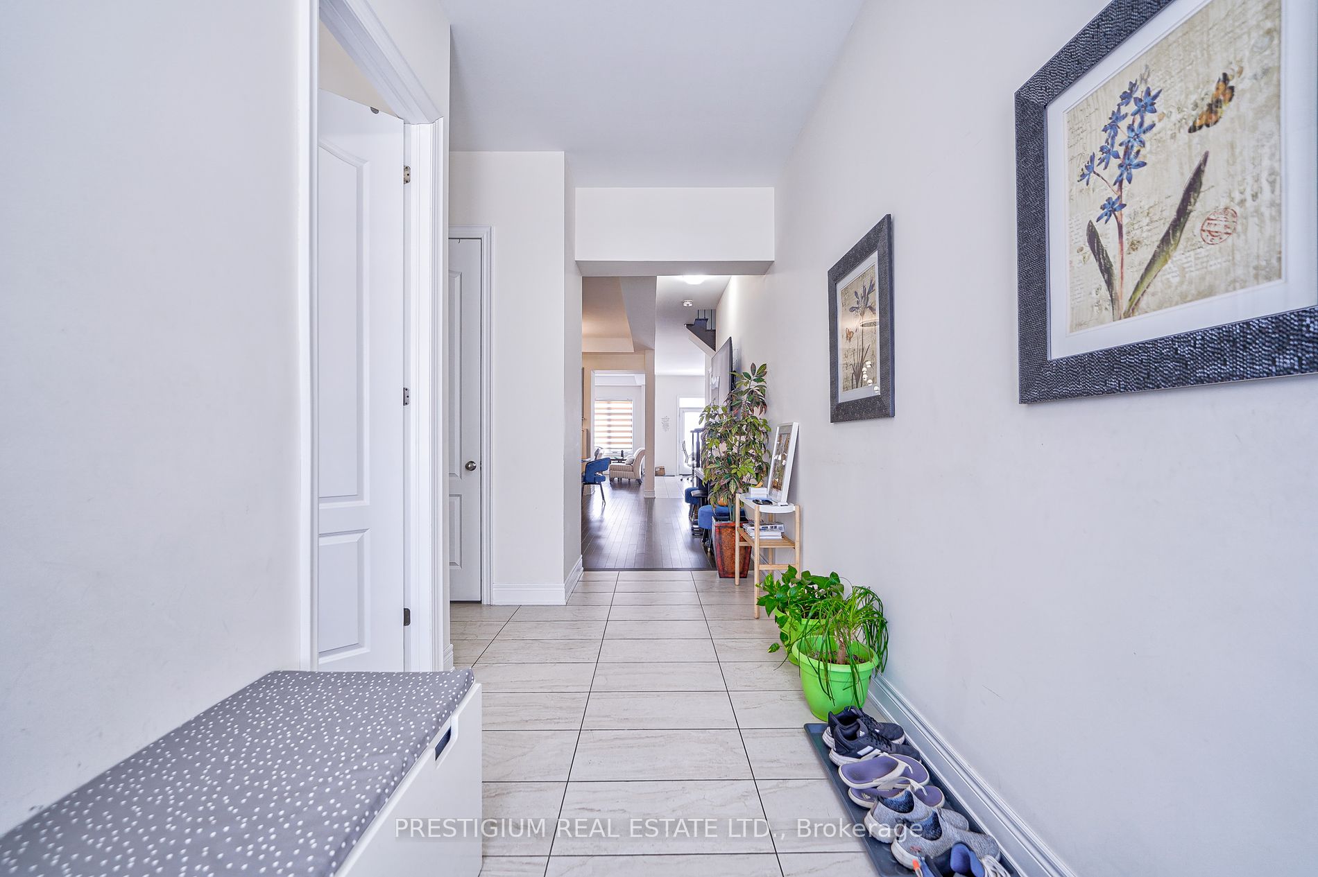 7 Malaspina Close