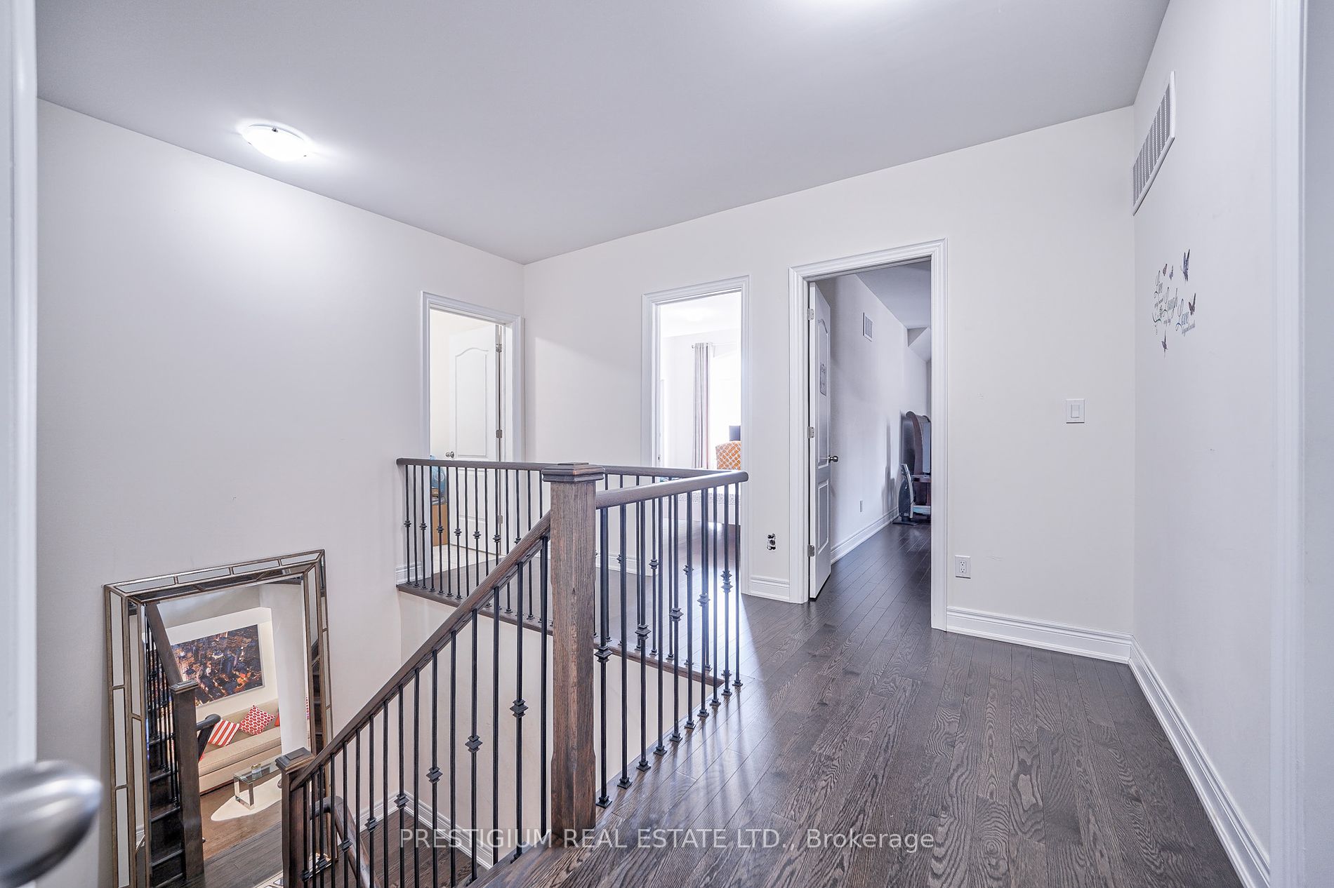 7 Malaspina Close
