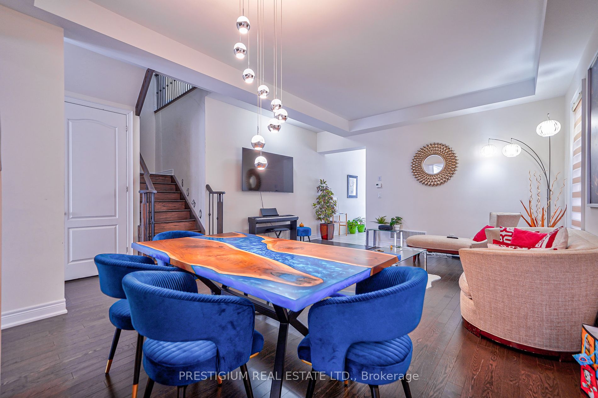 7 Malaspina Close