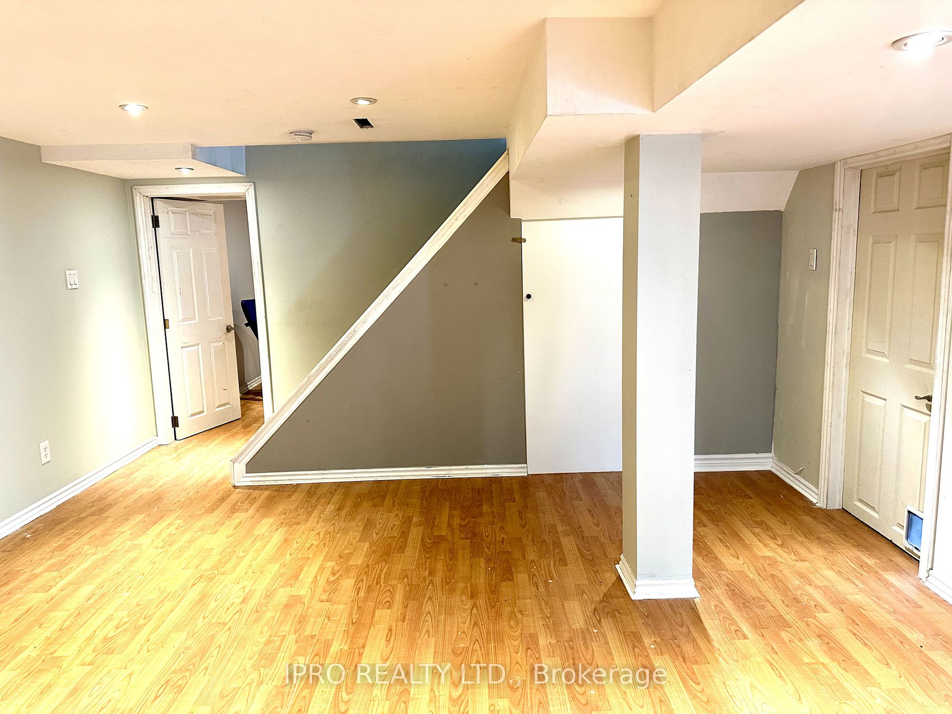116 Rexway Dr