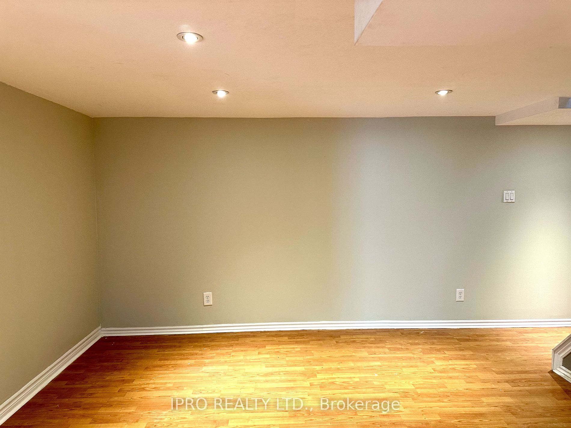 116 Rexway Dr