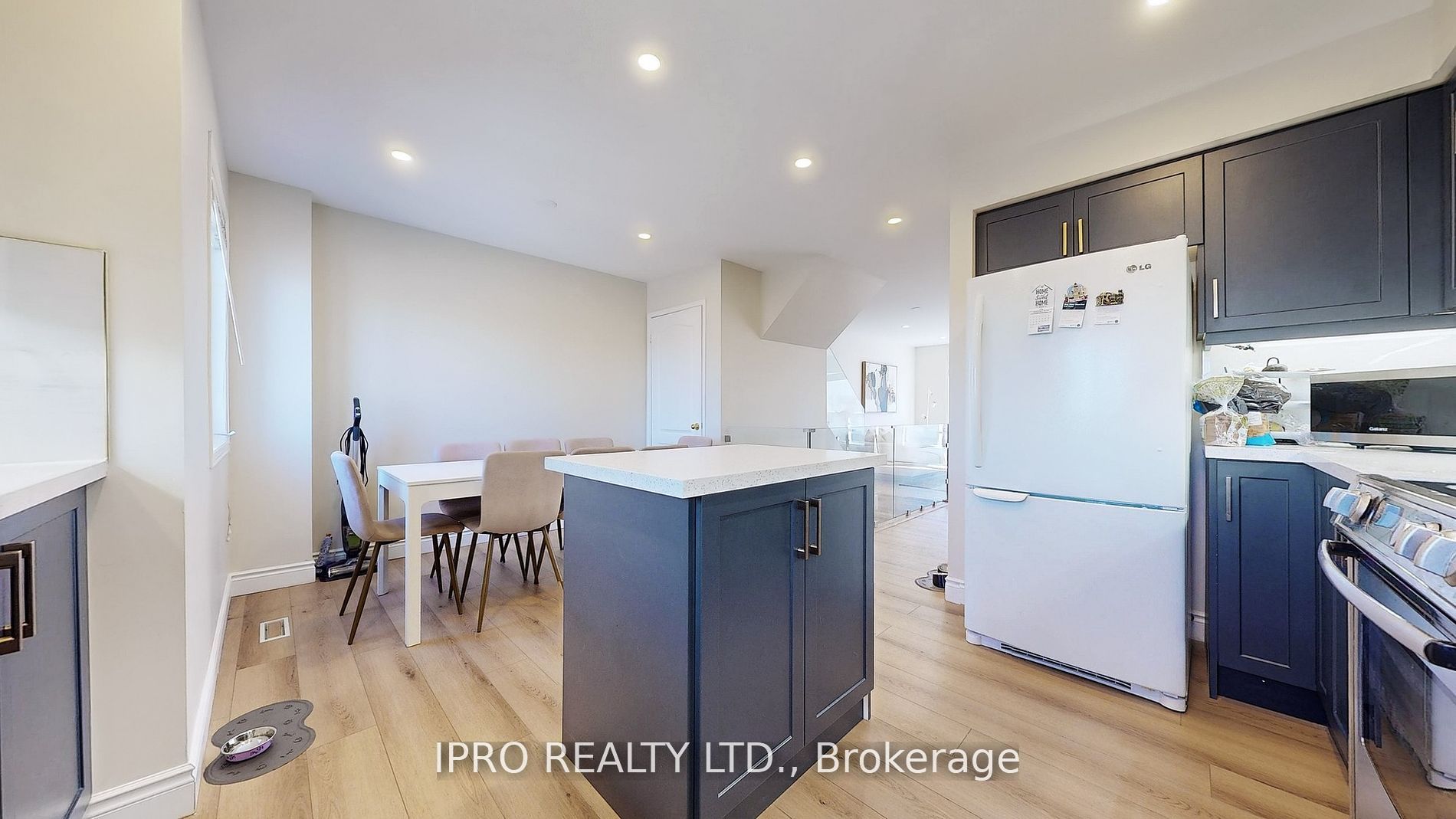 7284 Bellshire Gate, #3