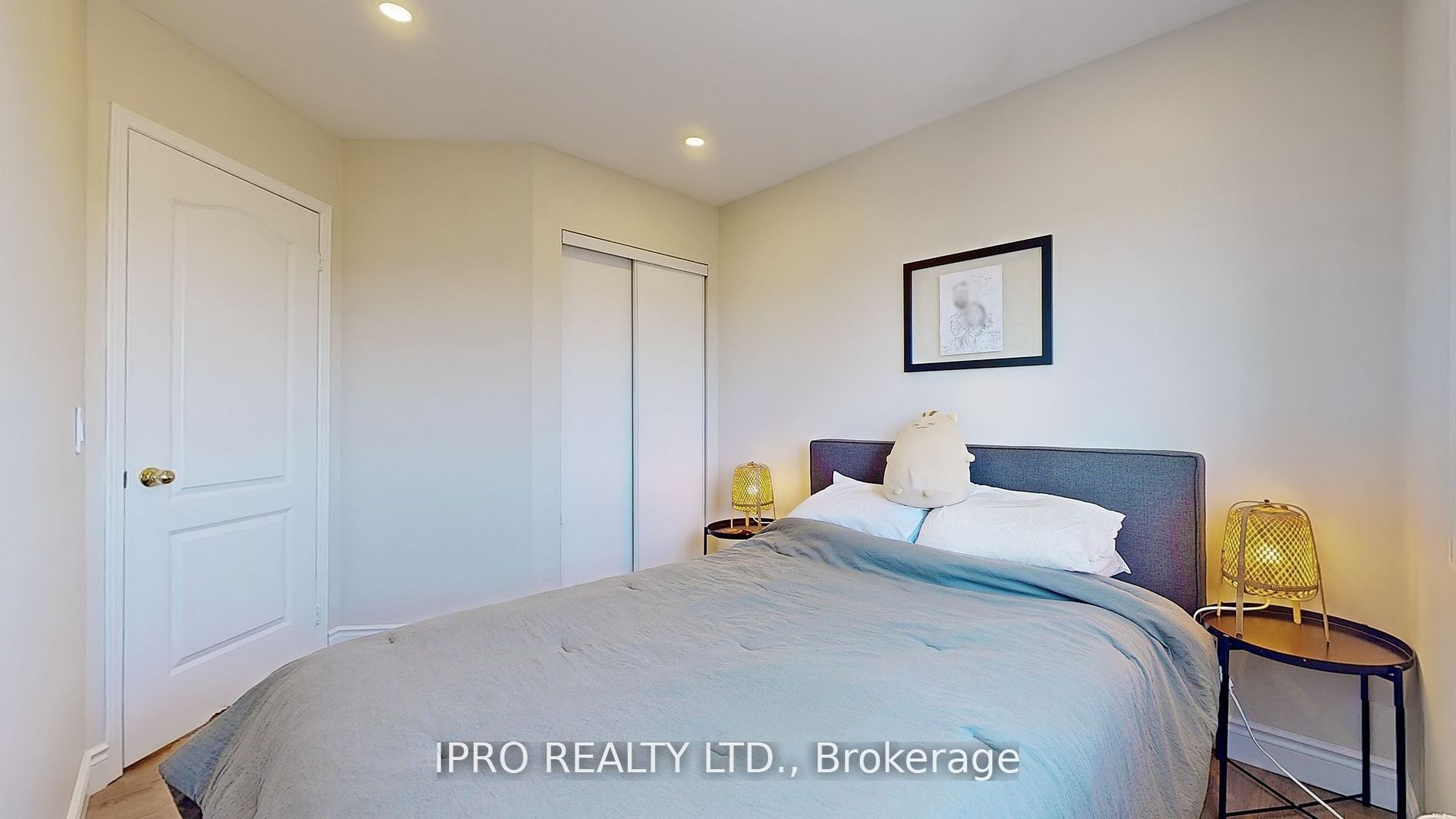 7284 Bellshire Gate, #3