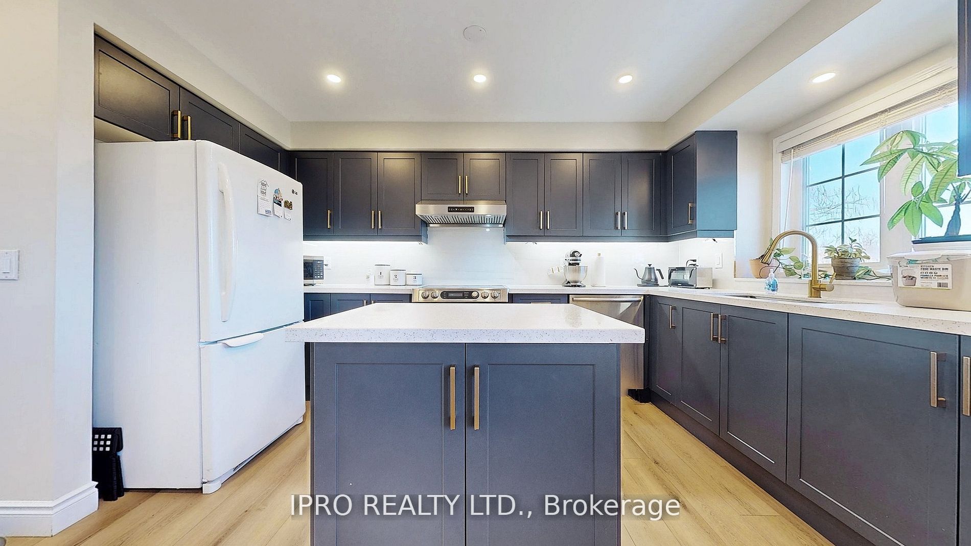 7284 Bellshire Gate, #3